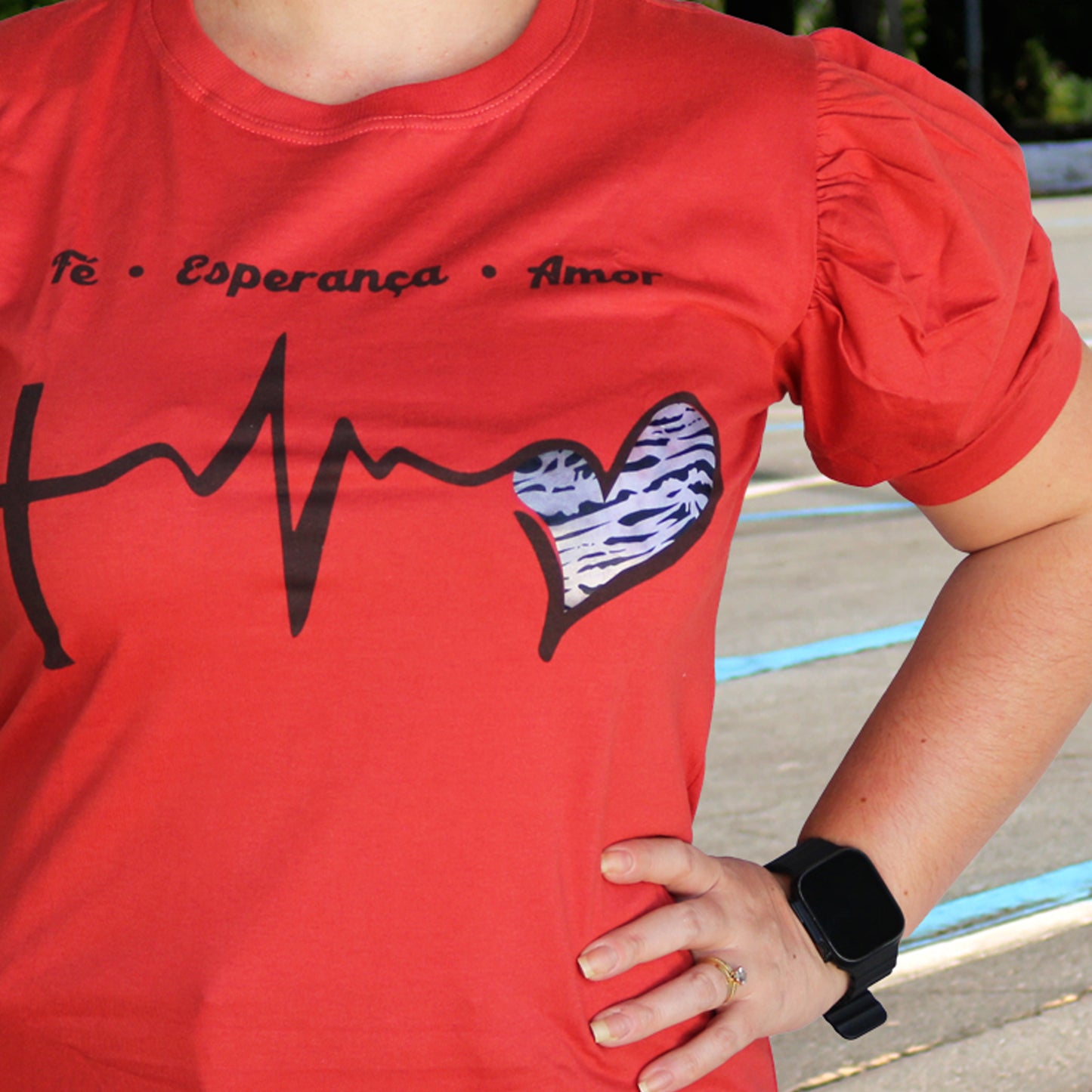 CAMISETA VERMELHA FÉ,ESPERANÇA E AMOR TAMANHO P (1 UNIDADE)