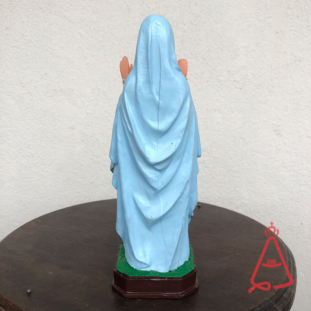 IMAGEM DE RESINA NACIONAL NOSSA SENHORA DO EQUILÍBRIO 20CM (1 UNIDADE)