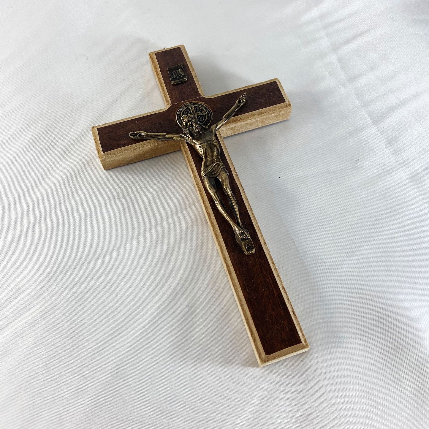 CRUCIFIXO MDF DE PAREDE 23CM (1 UNIDADE)