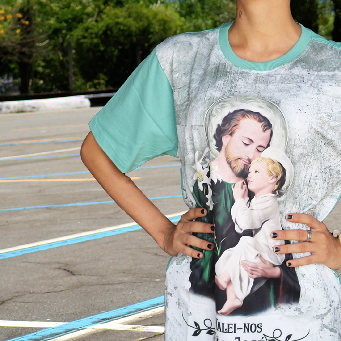 CAMISETA VERDE CLARO SÃO JOSÉ TAMANHO P (1 UNIDADE)