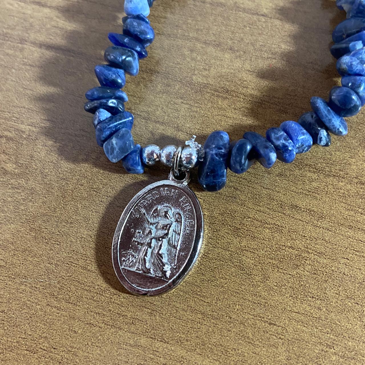 PULSEIRA COM PEDRARIA AZUL SÃO MIGUEL ARCANJO E ANJO DA GUARDA  ( 1 UNIDADE)