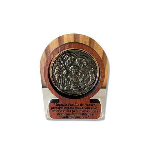 ADORNO DE MESA ACRÍLICO E MADEIRA COM ORAÇÃO SAGRADA FAMÍLIA METAL OURO VELHO 12CM (1 UNIDADE)