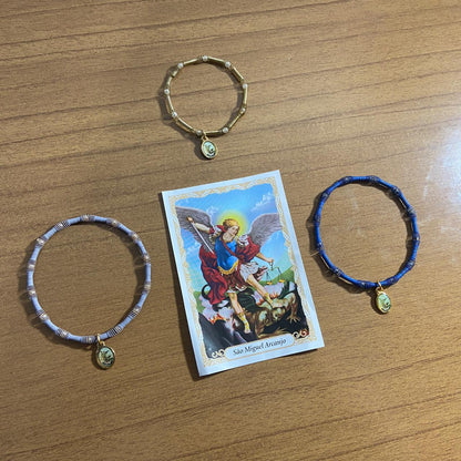 PULSEIRA DE MOLA COM MEDALHA SÃO MIGUEL ARCANJO CORES SORTIDAS  (3 UNIDADES)