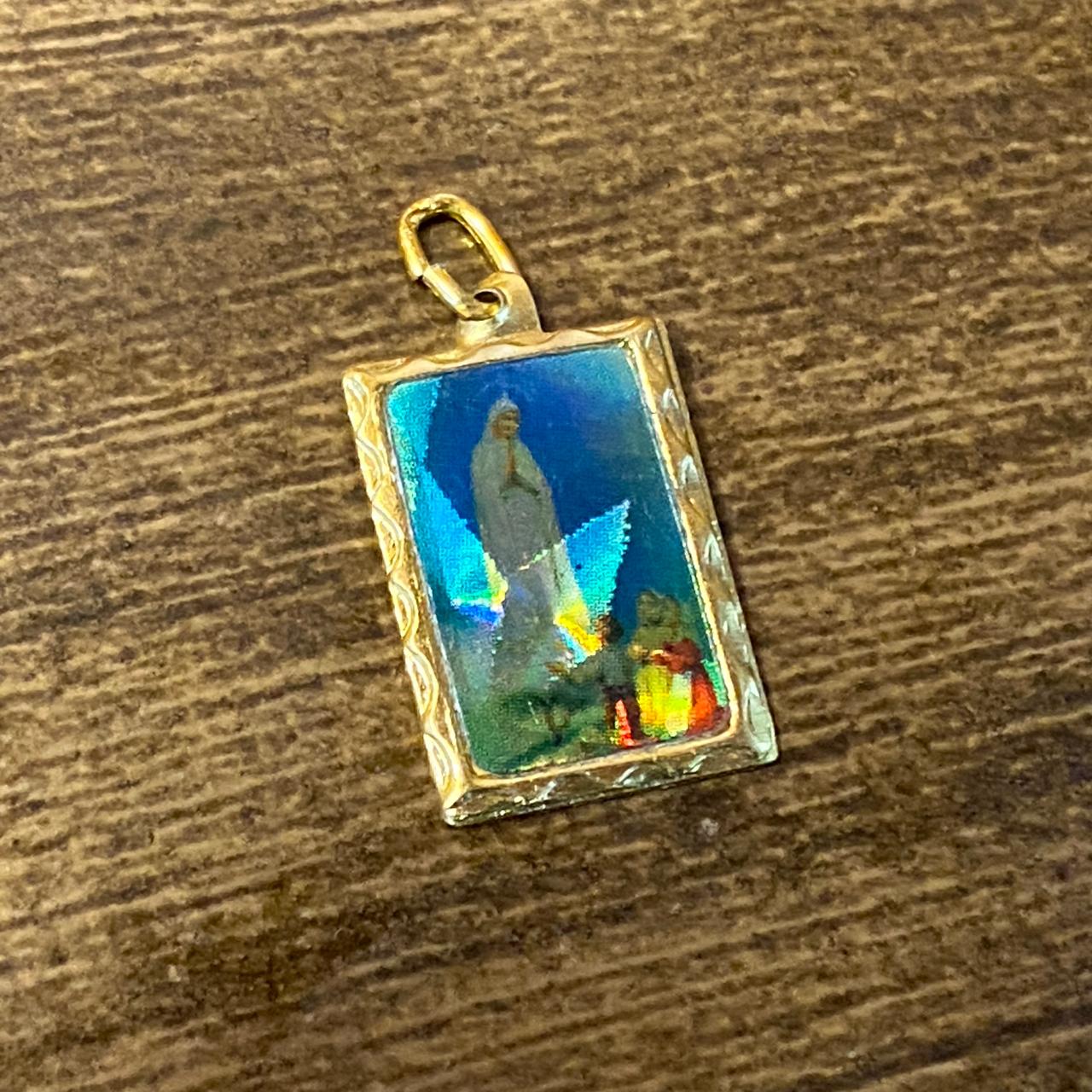 MEDALHA ALUMINIO QUADRADA NOSSA SENHORA DE FÁTIMA  (12UNIDADES)
