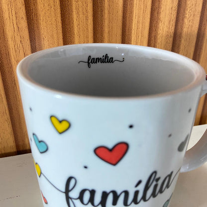 CANECA DE PORCELANA FAMÍLIA (1 UNIDADE)