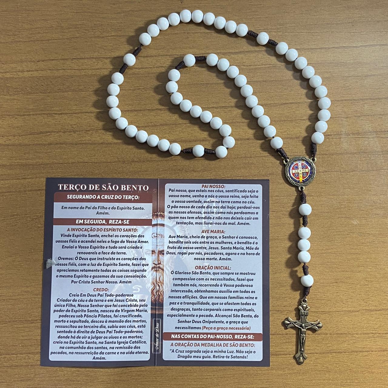 TERÇO PÉROLA BRANCA CAMPISTA MEDALHA SÃO BENTO 10MM (1 UNIDADE)