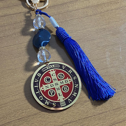 CHAVEIRO DE PEDRARIAS MEDALHA SÃO BENTO EM ACRÍLICO (1 UNIDADE)