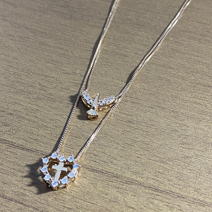 CONJUNTO COLARES DOURADOS DIVINO ESPÍRITO SANTO E CRUZ COM STRASS   (1 UNIDADE)