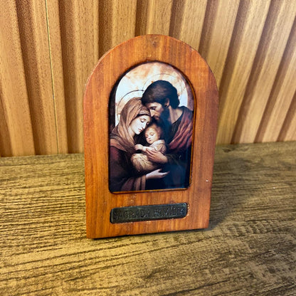 ADORNO DE MESA MADEIRA RESINADA SAGRADA FAMÍLIA 11CM (1 UNIDADE)