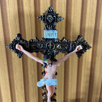 CRUCIFIXO DE RESINA NACIONAL MESA 18CM (1 UNIDADE)