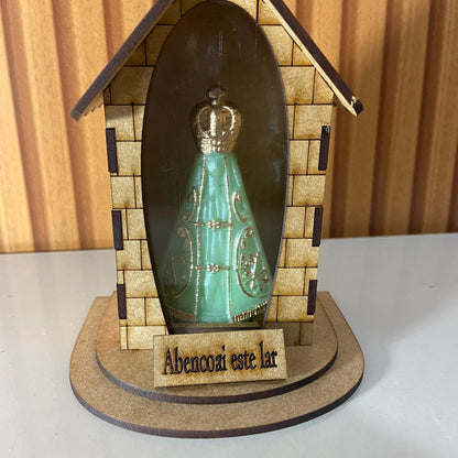 ORATÓRIO DE MESA MDF + IMAGEM DE PLÁSTICO NOSSA SENHORA APARECIDA FLUORESCENTE  12,5CM(1 UNIDADE)