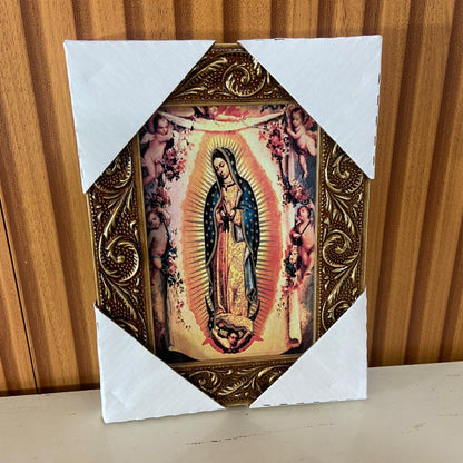 QUADRO COM MOLDURA RESINADO NOSSA SENHORA DE GUADALUPE 20,5X15,5 (1 UNIDADE)