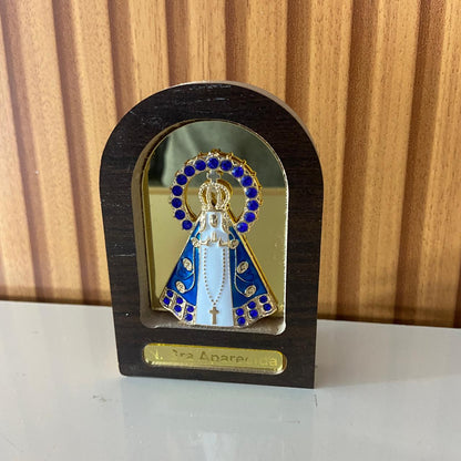 ADORNO DE MESA MDF TABACO NOSSA SENHORA APARECIDA ESPELHADO 9,8CM (1 UNIDADE)