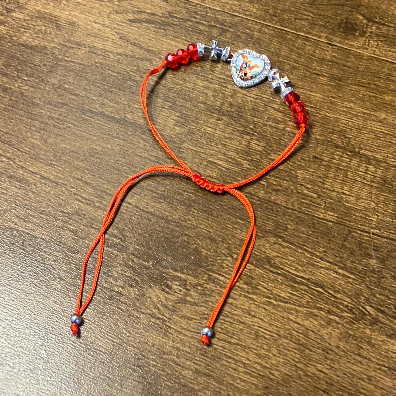 PULSEIRA REGULÁVEL CRISTAL VERMELHO COM MEDALHA RESINADA SÃO MIGUEL ARCANJO  ( 01 UNIDADE)