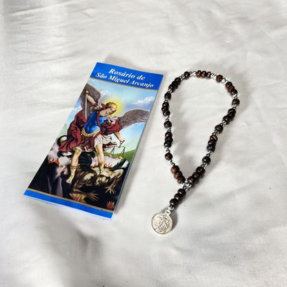 ROSÁRIO DE MADEIRA SÃO MIGUEL ARCANJO PRATEADO (1 UNIDADE)