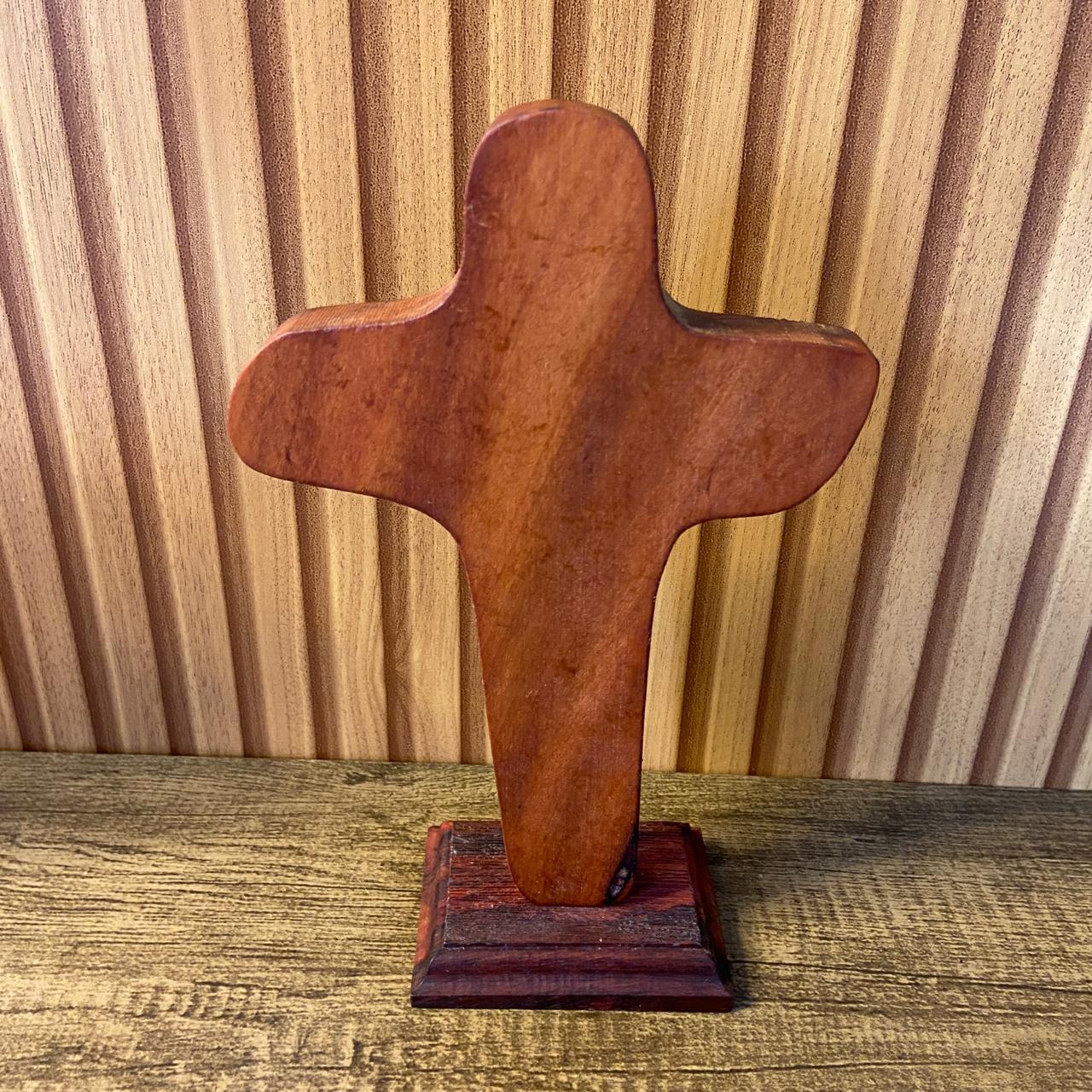 CRUCIFIXO MADEIRA DE MESA DA UNIDADE 22CM (1 UNIDADE)