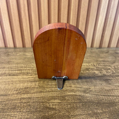 ADORNO DE MESA MADEIRA RESINADA SÃO CARLO ACUTIS 11CM (1 UNIDADE)