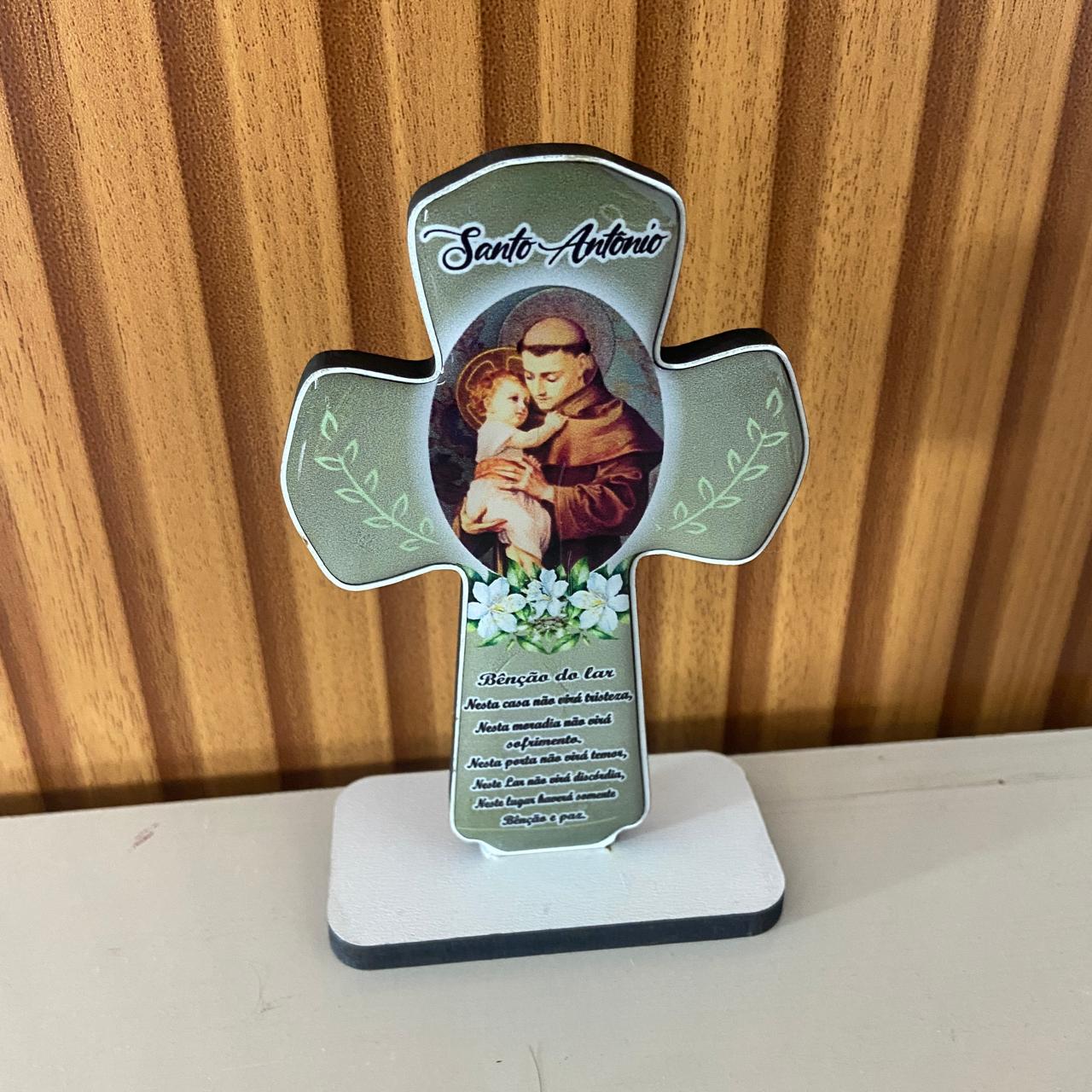IMAGEM DE MESA MDF CRUZ RESINADA SANTO ANTÔNIO (1 UNIDADE)