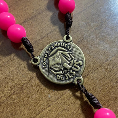 TERÇO PÉROLA ROSA CAMPISTA MEDALHA SÃO BENTO 10MM (1 UNIDADE)