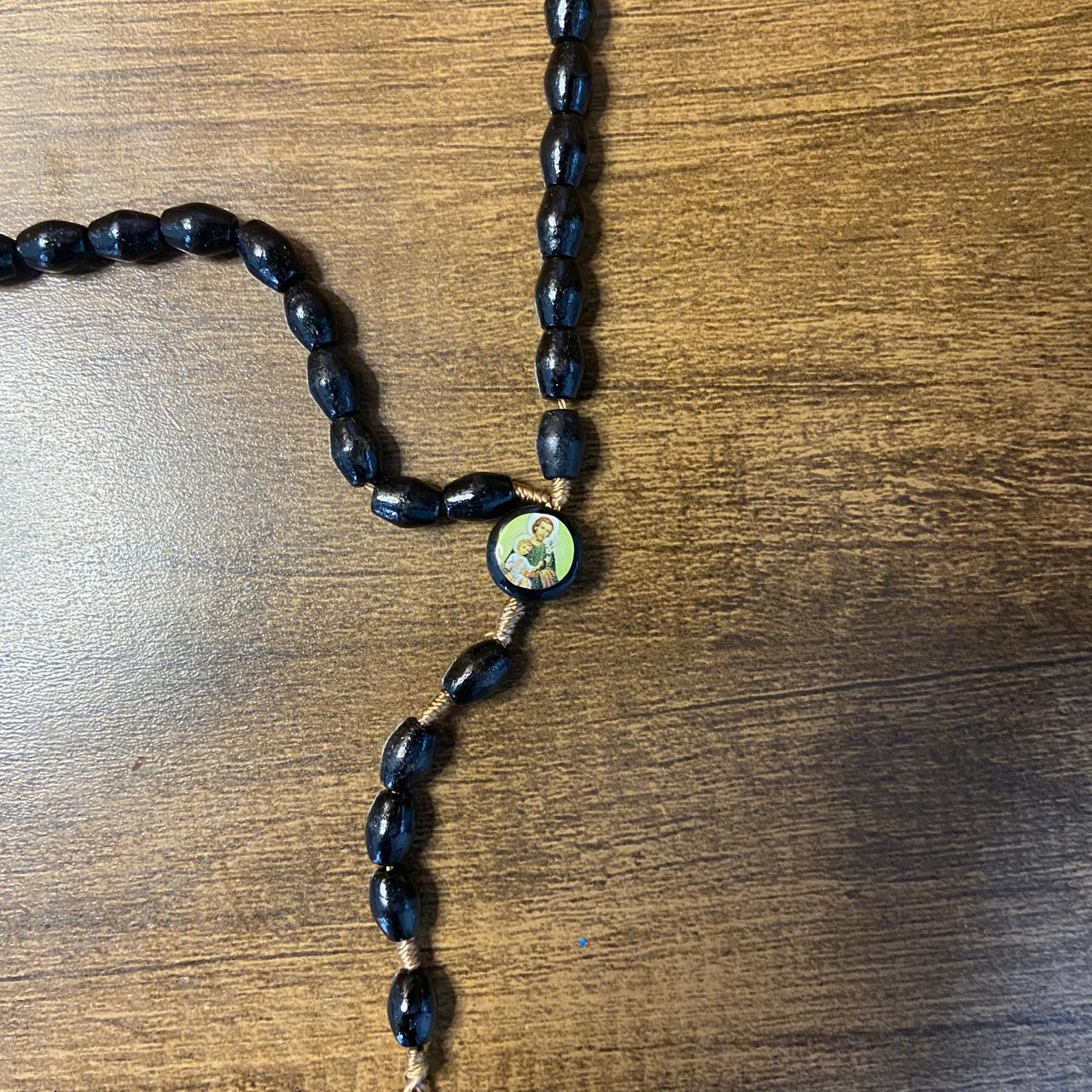 TERÇO DE MADEIRA SÃO JOSÉ  8MM PRETO (3 UNIDADES)