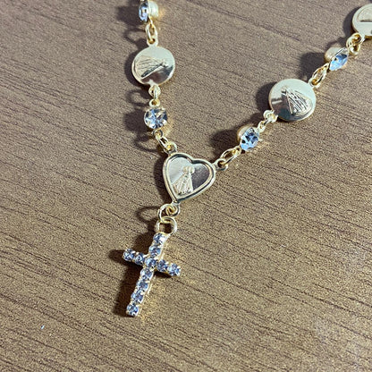 PULSEIRA DOURADA MEDALHAS DECORADAS NOSSA SENHORA APARECIDA COM STRASS  (3 UNIDADES)