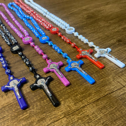 TERÇO NOSSA SENHORA APARECIDA CONTAS DECORADAS CORES SORTIDAS (6 UNIDADES)