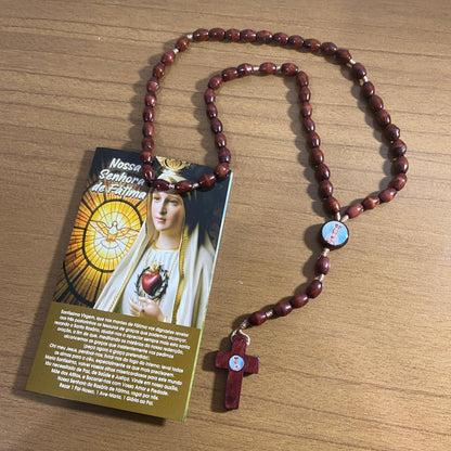 TERÇO DE MADEIRA NOSSA SENHORA DE FÁTIMA 8MM (3 UNIDADES)