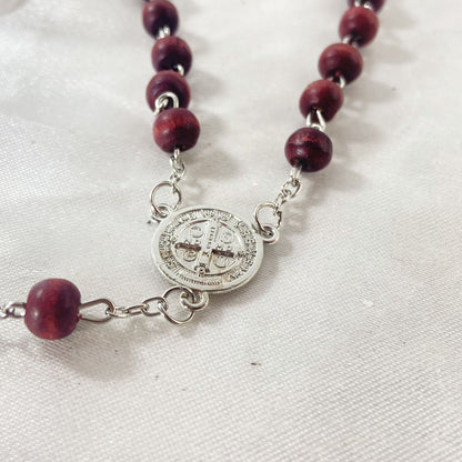 TERÇO PERFUMADO SÃO BENTO 8MM (12 UNIDADES)