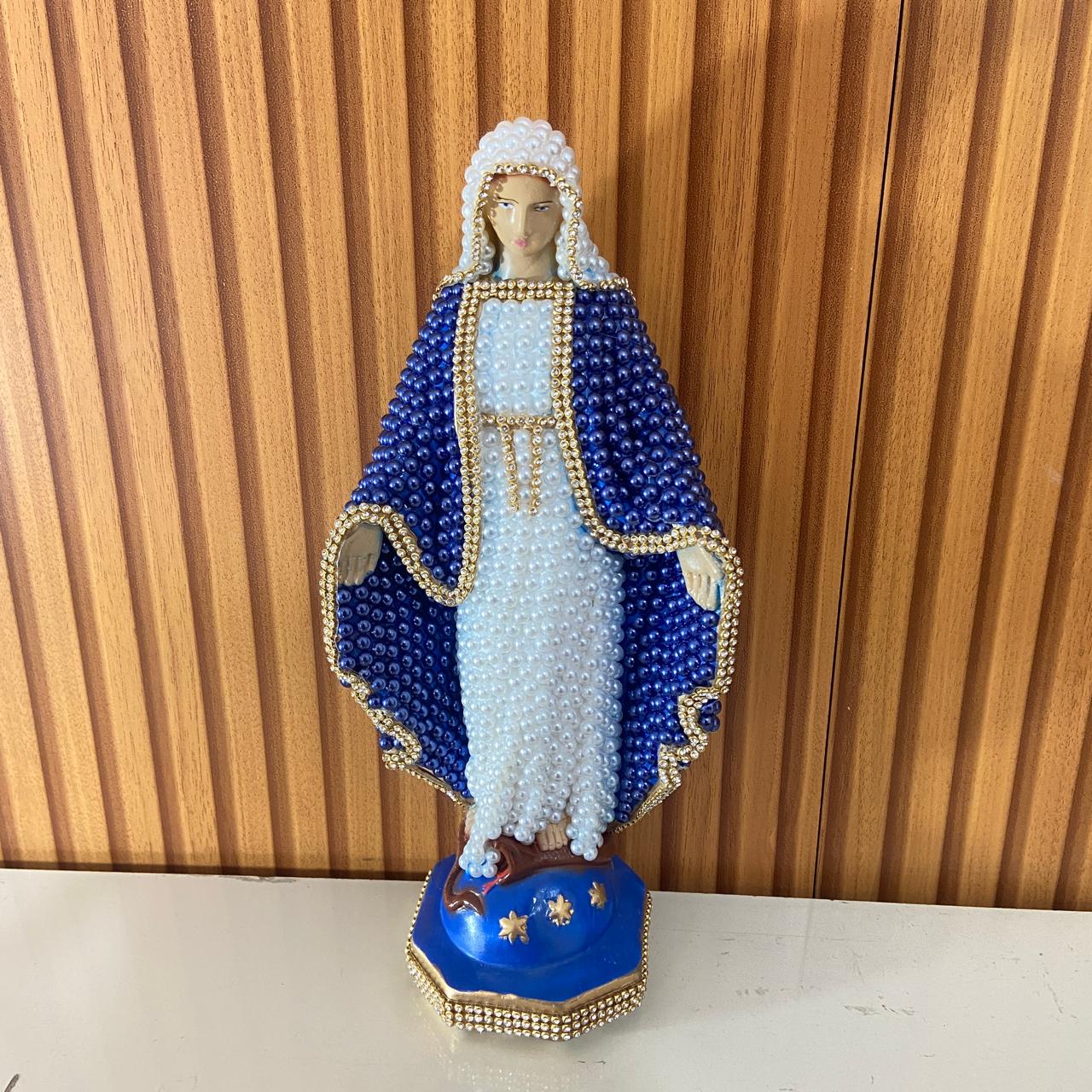 IMAGEM DE GESSO NOSSA SENHORA DAS GRAÇAS PEROLADA COM STRASS 30,5CM (1 UNIDADE)