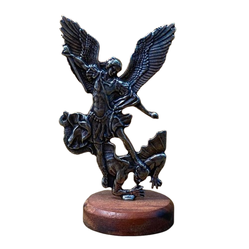 IMAGEM DE MESA METAL OURO VELHO SÃO MIGUEL ARCANJO COM BASE DE MADEIRA 13CM (1 UNIDADE)
