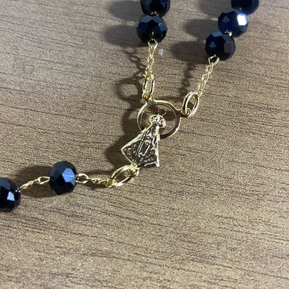 CORRENTE TERÇO CRISTAL NOSSA SENHORA APARECIDA PRETO 04MM  (1 UNIDADE)
