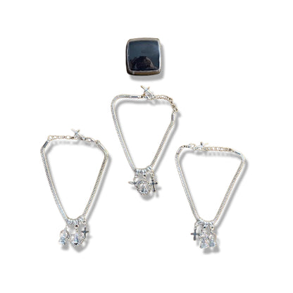 PULSEIRA PRATEADA NOSSA SENHORA APARECIDA MODELOS SORTIDOS COM STRASS (6 UNIDADES)