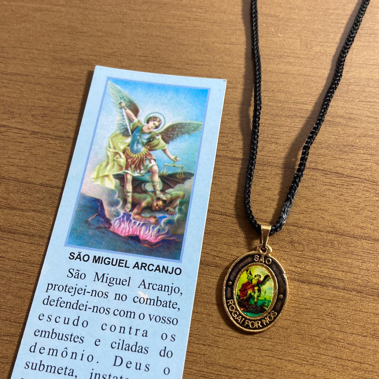 CORDÃO COM MEDALHA RESINADA SÃO MIGUEL ARCANJO (1 UNIDADES)