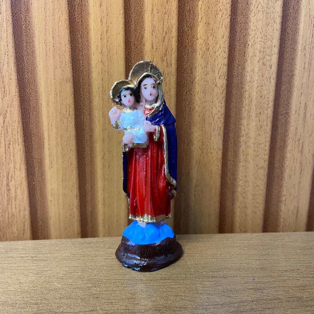 IMAGEM DE RESINA NACIONAL NOSSA SENHORA DA SAÚDE 07CM (6 UNIDADES)