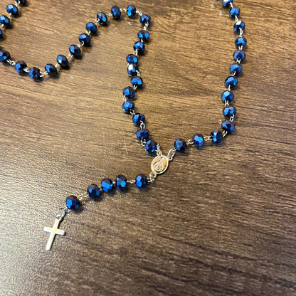 TERÇO CRISTAL NOSSA SENHORA APARECIDA AZUL PETRÓLEO 06MM  (3 UNIDADES)