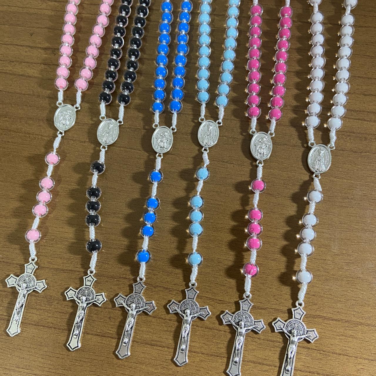 TERÇO NOSSA SENHORA APARECIDA E SÃO CRISTOVÃO CORES SORTIDAS (6 UNIDADES)