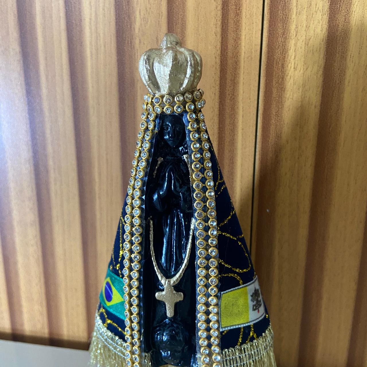 IMAGEM DE GESSO NOSSA SENHORA APARECIDA COM MANTO E STRASS 15CM (1 UNIDADE)