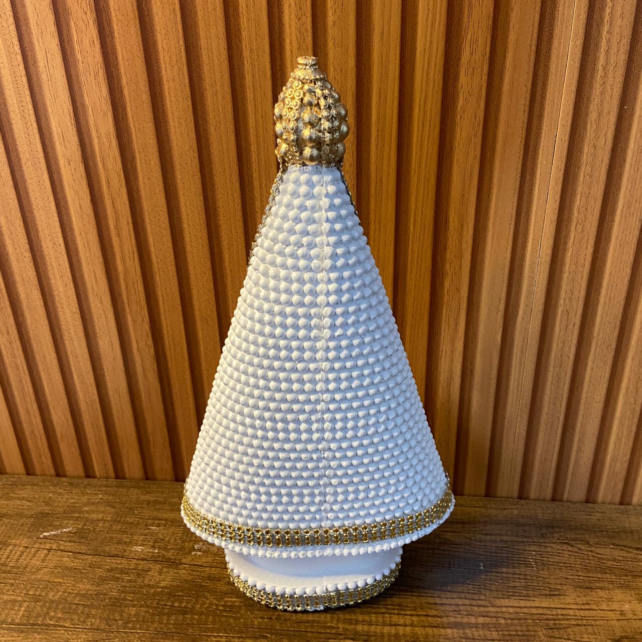 IMAGEM DE GESSO NOSSA SENHORA APARECIDA BRANCA E DOURADA COM STRASS 19,5CM (1 UNIDADE)