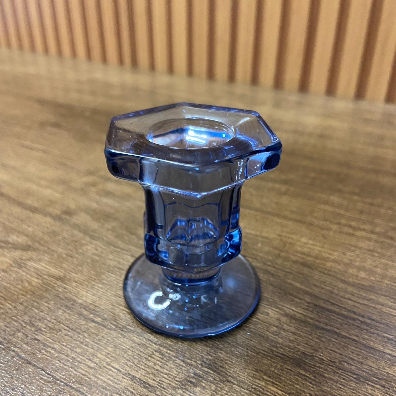 CASTIÇAL DE VIDRO AZUL 5,8CM (1 UNIDADE)