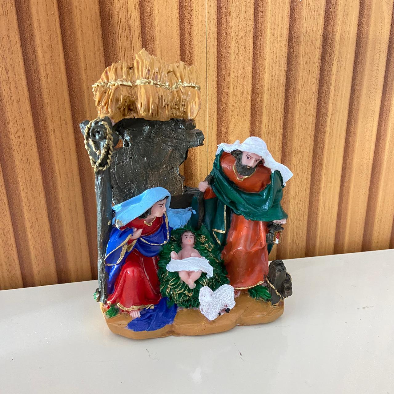 IMAGEM DE RESINA NACIONAL PRESÉPIO ÚNICO CABANA MOD2 15,5CM (1 UNIDADE)