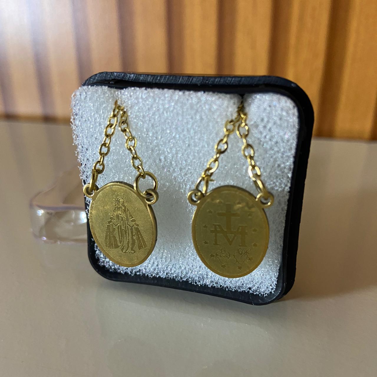 ESCAPULÁRIO DOURADO NOSSA SENHORA DAS GRAÇAS E MEDALHA MILAGROSA (6 UNIDADES)