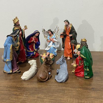 PRESÉPIO DE RESINA NACIONAL 11 PEÇAS - 22CM (CONJUNTO)