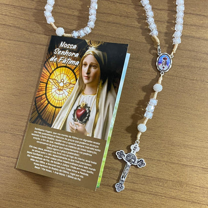 TERÇO ACRÍLICO BRANCO COM FECHO NOSSA SENHORA DE FÁTIMA MOD2 08MM (1 UNIDADE)