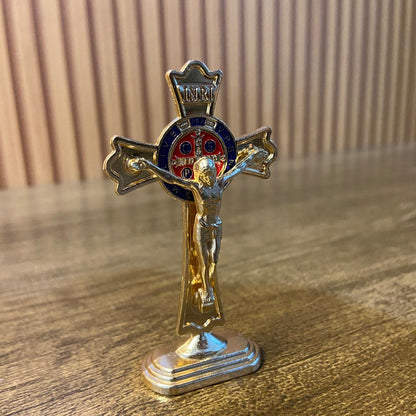 CRUCIFIXO DOURADO MEDALHA SÃO BENTO PARA CARRO 7,5CM  (6 UNIDADES)
