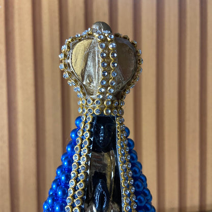 IMAGEM DE GESSO NOSSA SENHORA APARECIDA COM PÉROLA AZUL E STRASS 15CM (1 UNIDADE)