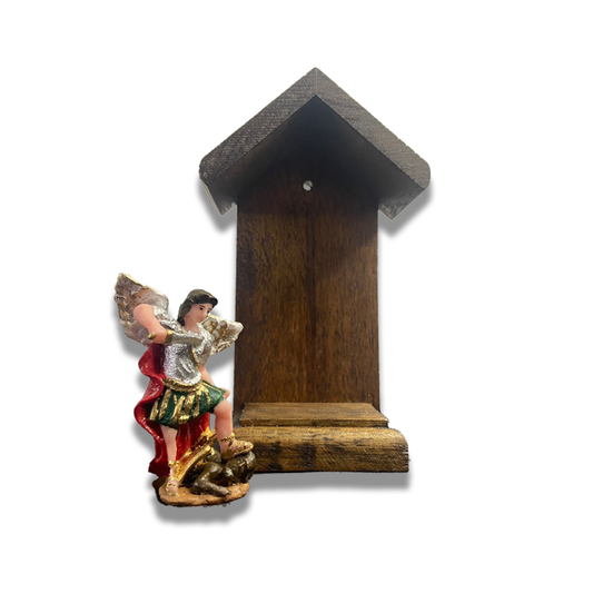 KIT SÃO MIGUEL DE RESINA NACIONAL 7CM + ORATÓRIO DE MADEIRA PARA IMAGEM DE 10CM (1 UNIDADE)