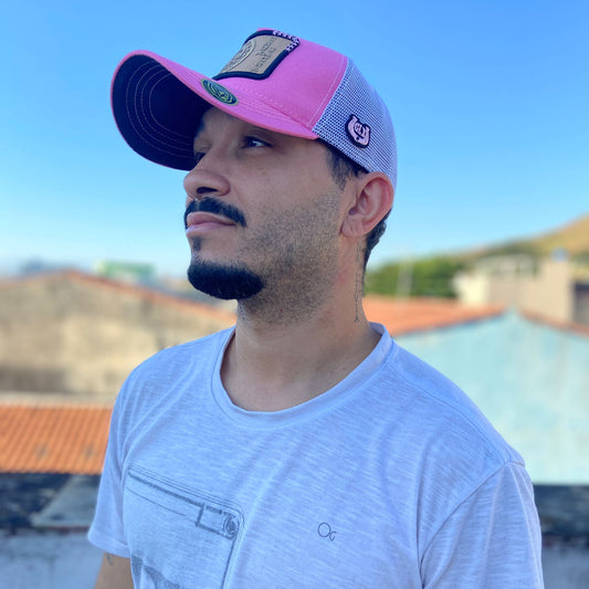 BONÉ MEDALHA SÃO BENTO ROSA E BRANCO BORDADO  (1 UNIDADES)