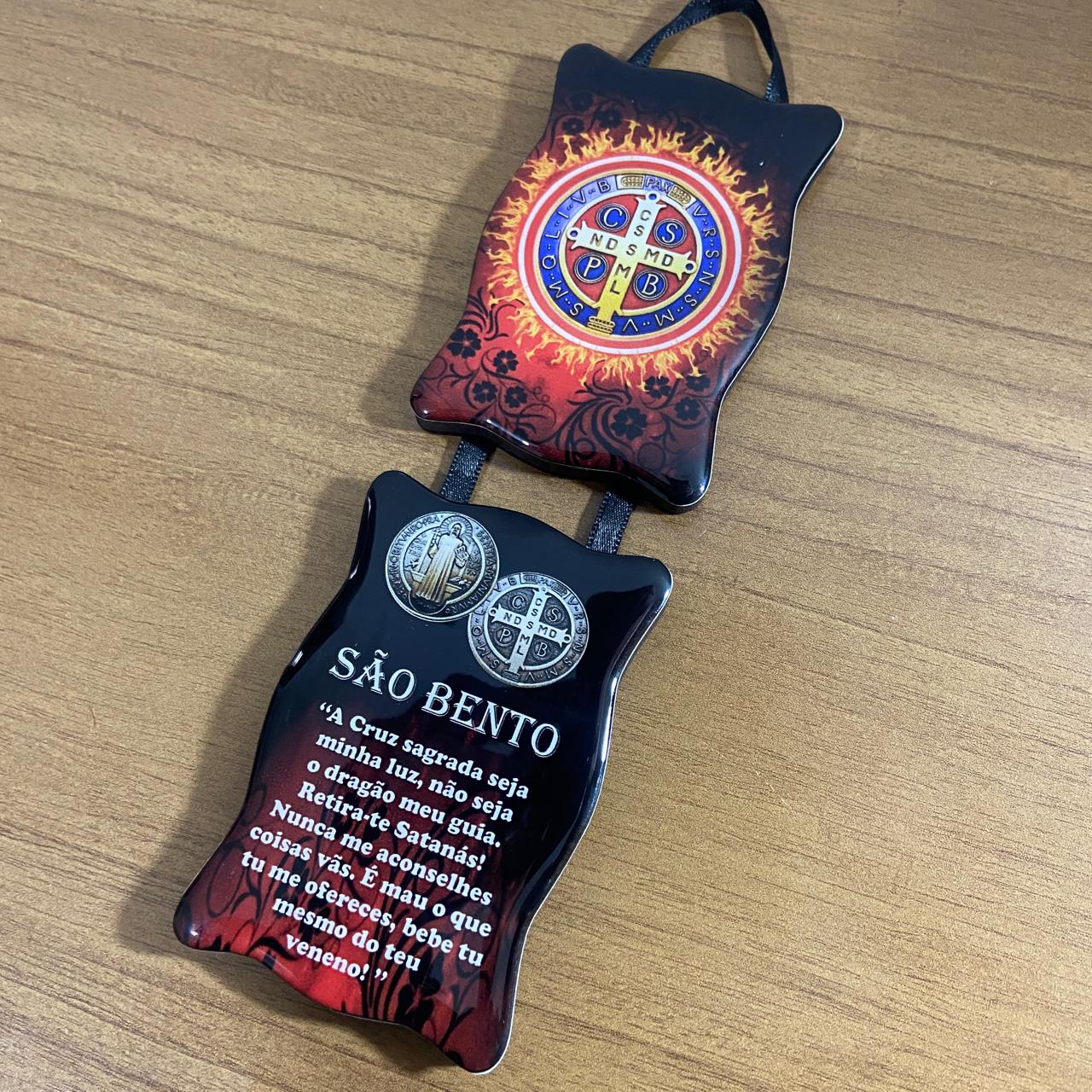 ADORNO DUPLO QUADRADO FITA MEDALHA SÃO BENTO (1 UNIDADE)