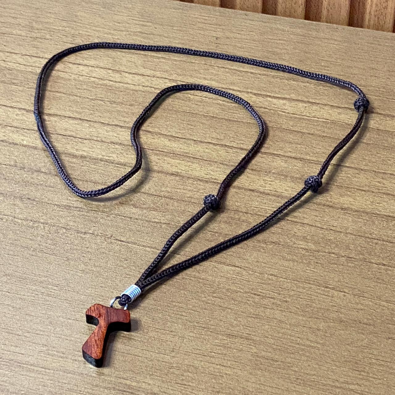 CORDÃO DO TAU MADEIRA  ( 6 UNIDADES)