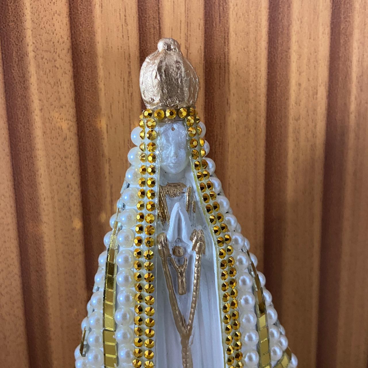 IMAGEM DE GESSO NOSSA SENHORA APARECIDA DOURADA COM MANTO ESPELHADO 14CM (1 UNIDADE)